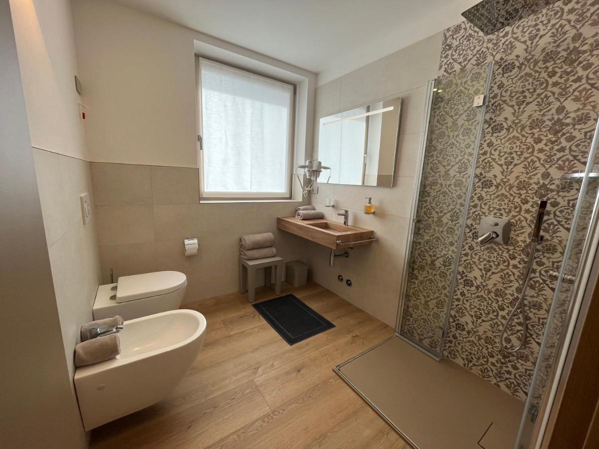 Le Rocce Val Di Non - Quality Room & Breakfast Tassullo Екстериор снимка