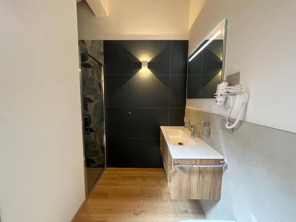 Le Rocce Val Di Non - Quality Room & Breakfast Tassullo Екстериор снимка