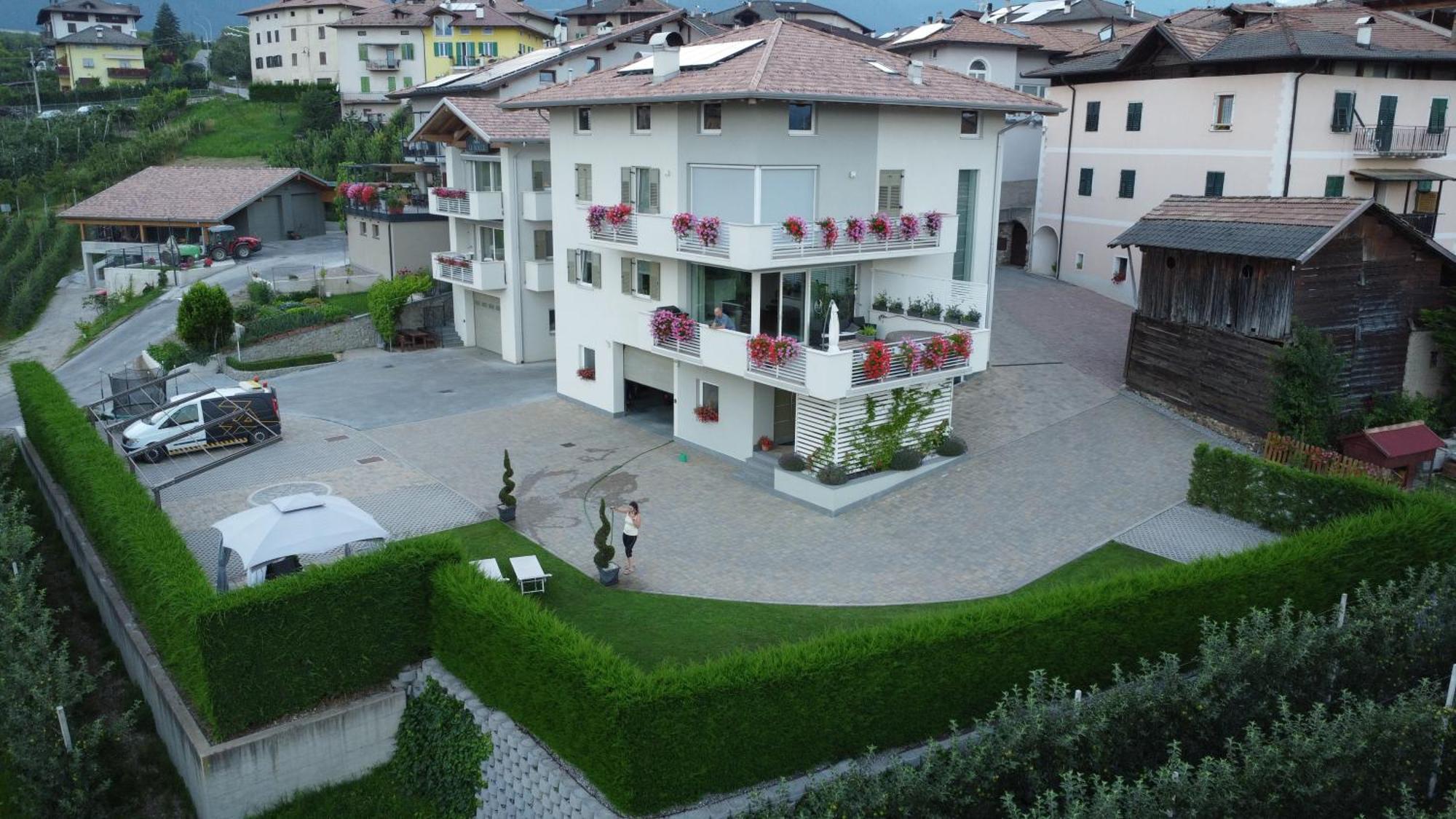 Le Rocce Val Di Non - Quality Room & Breakfast Tassullo Екстериор снимка